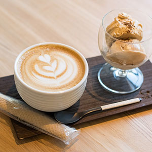THE COFFEE Kisarazu（ザ コーヒー木更津）の空間