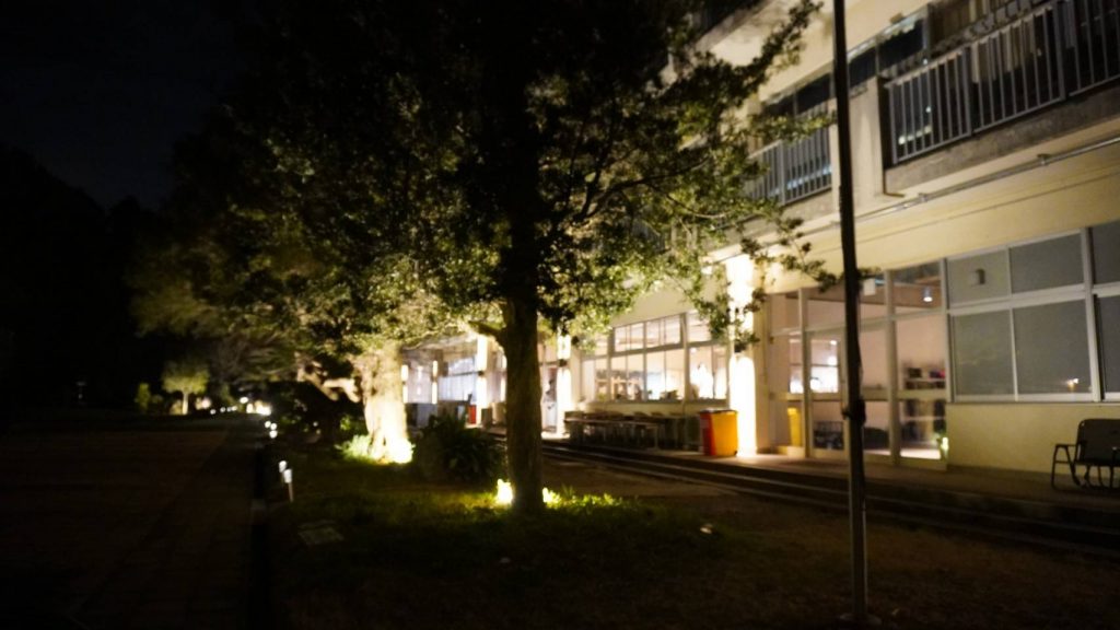 エトワ木更津のコンセプトのひとつ「夜の学校に忍び込む」