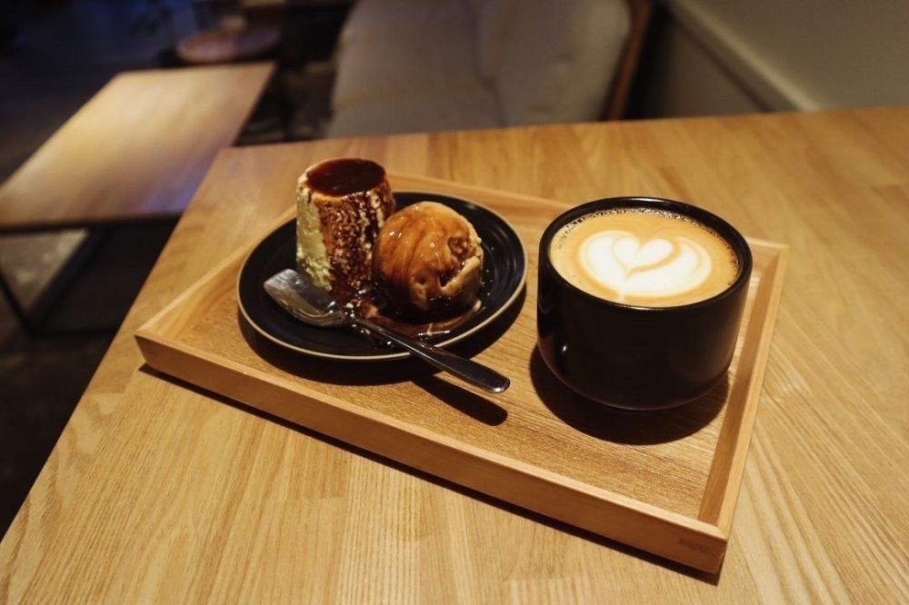 THE COFFEE ３周年感謝祭12/23-25 "SERVE"