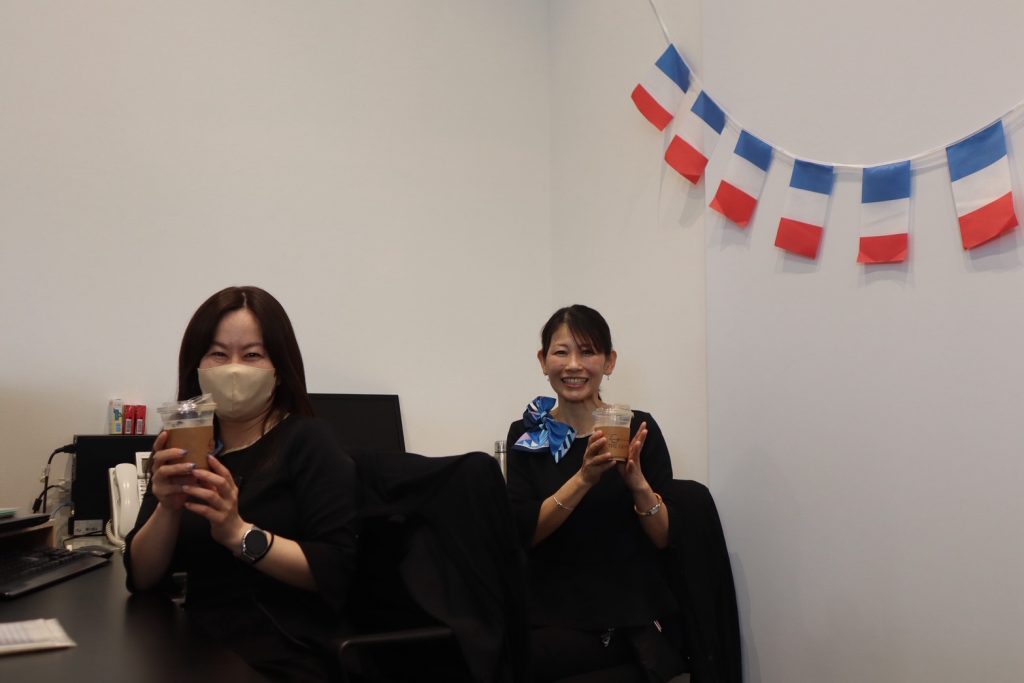 フランス自動車メーカー プジョー取扱店での出張バリスタ